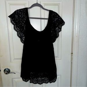Torrid black top lace trim